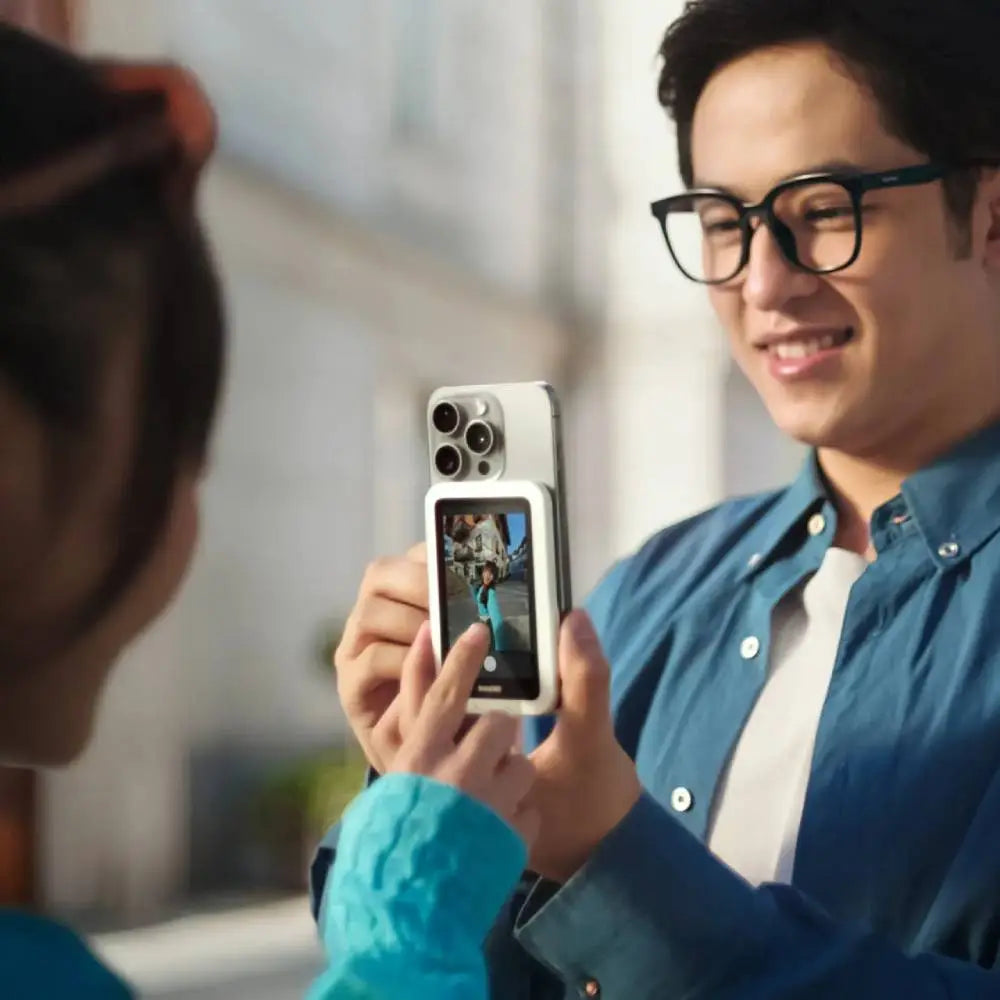 360-Snap Selfie Screen with Light